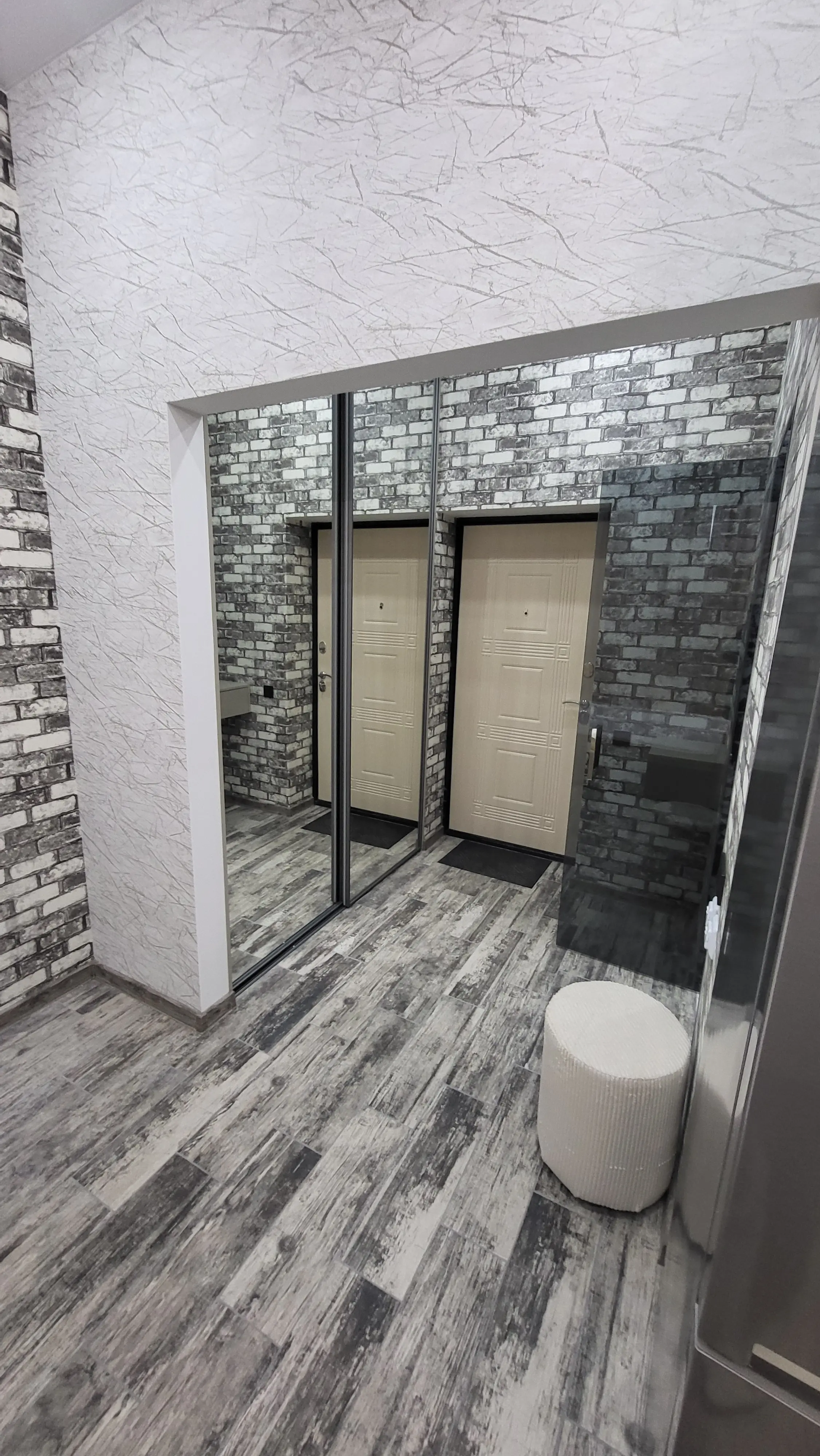 Фото Зняти 1 кімнатну квартиру, Кам’янська вул. 125 Київ в довгострокову оренду, ціна: 18000 UAH, код 4757