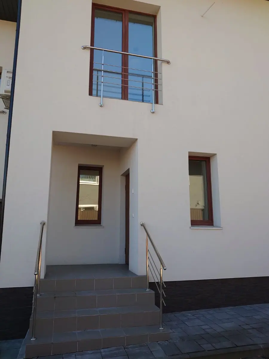Фото Продаю будинок, 165 кв. м, Богатирська вул.  Київ, ціна: 185000 $, код 4765