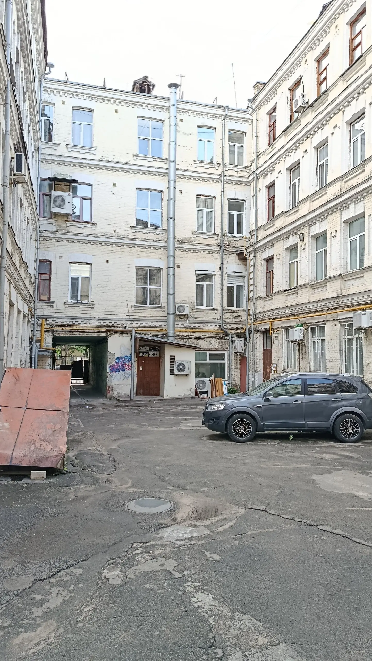 Фото Продаю 2-комнатную квартиру, 90 кв. м, Ярославская ул. 10 Киев, цена: 179000 $, код 4751