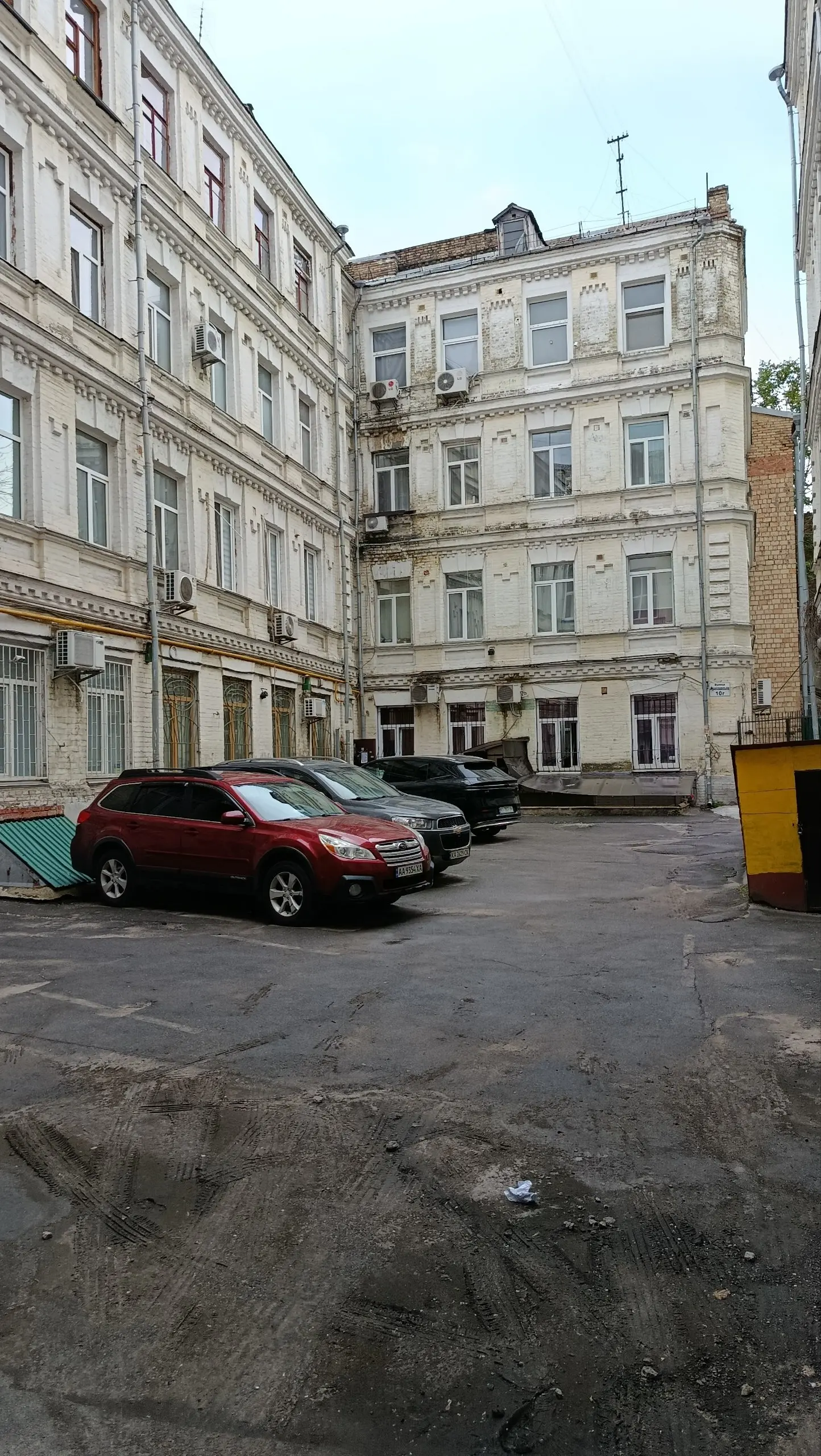 Фото Продаю 2-комнатную квартиру, 90 кв. м, Ярославская ул. 10 Киев, цена: 179000 $, код 4751