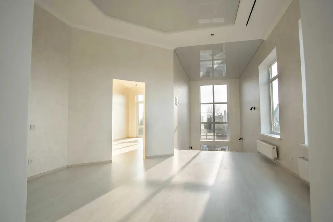 Фото Продаю будинок, 225 кв. м, Жулянська вул.  Київ, ціна: 299000 $, код 4769