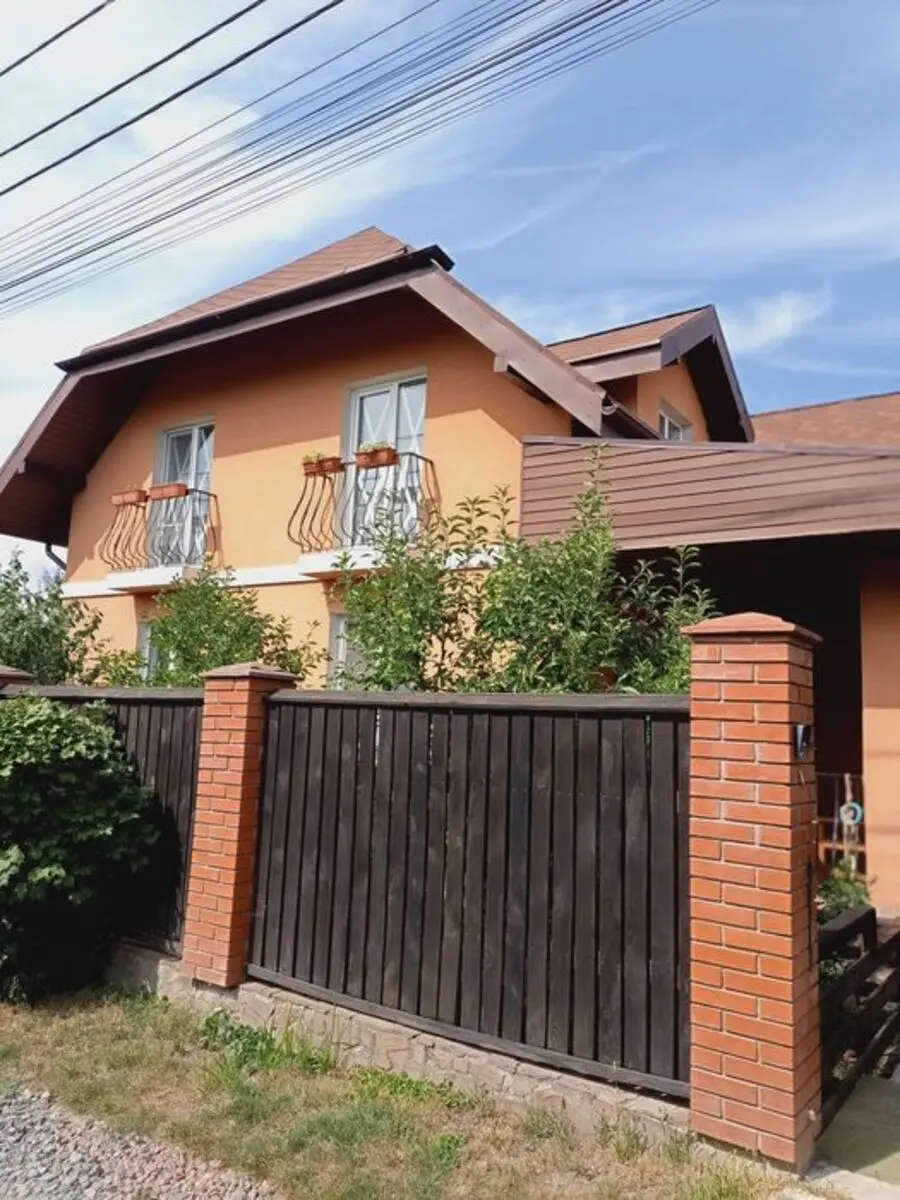 Фото Продаю будинок, 170 кв. м, 7-а лінія  Київ, ціна: 205000 $, код 4782