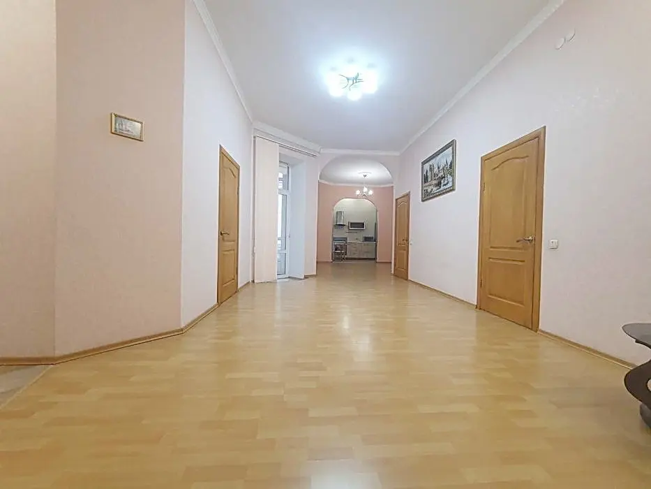 Фото Арендовать офис, Шота Руставели ул. 36 Киев в долгосрочную аренду, цена: 52000 UAH, код 4786