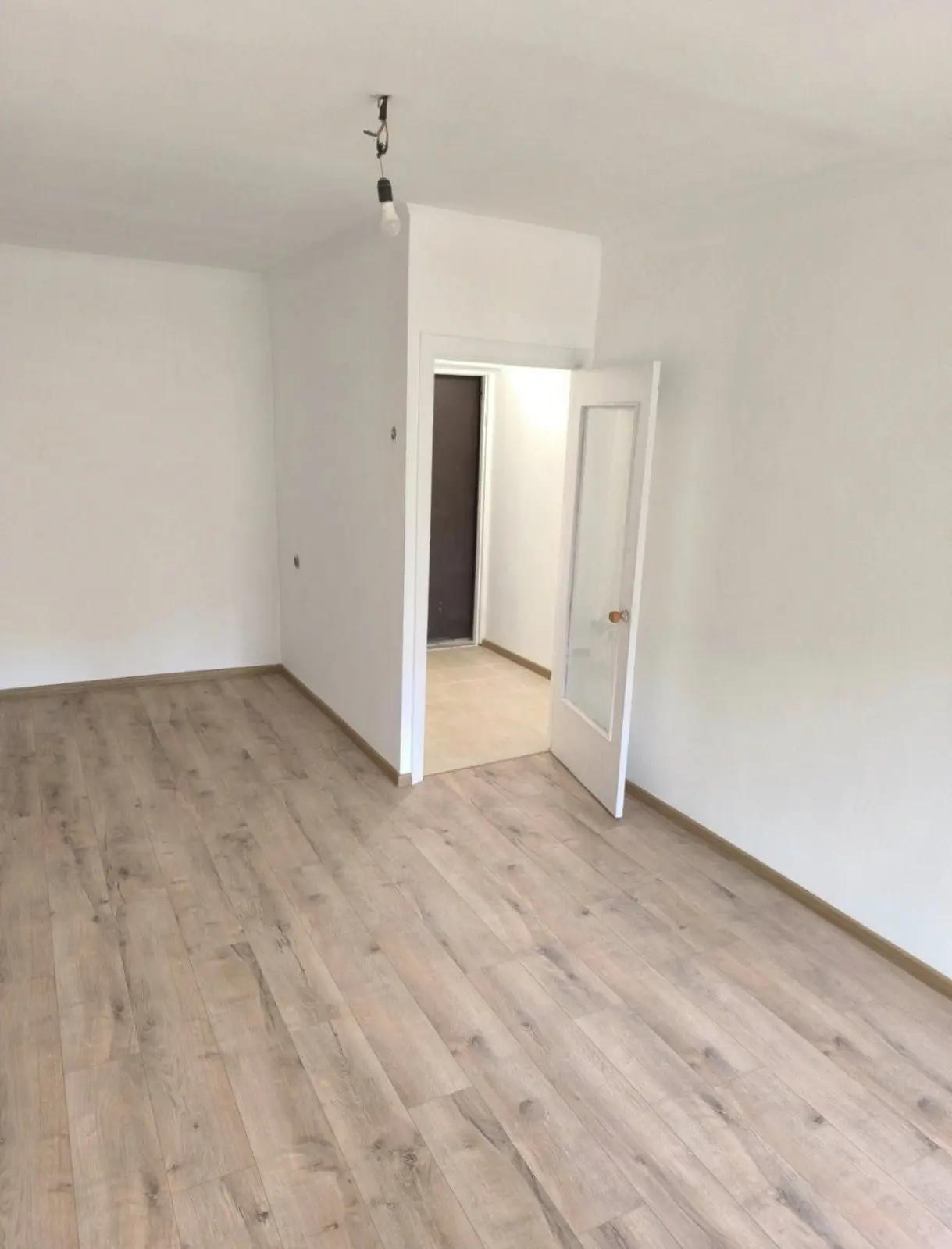 Фото Selling a 1-room apartment, 31 sq.m., Pavla Tychyny Avenue 11а Kyiv, price: 45000 $, code 4794