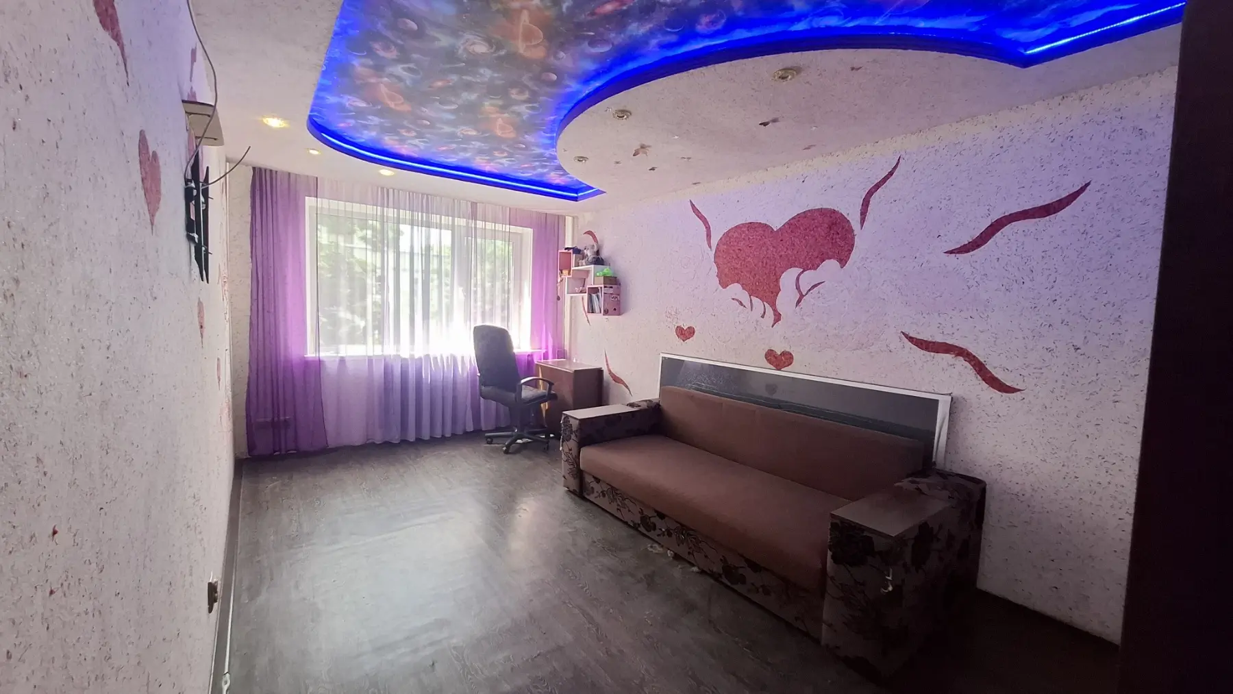Фото Продаю 2 кімнатну квартиру, 48 кв. м, Тракторобудівників просп. 90б Харків, ціна: 32000 $, код 4804
