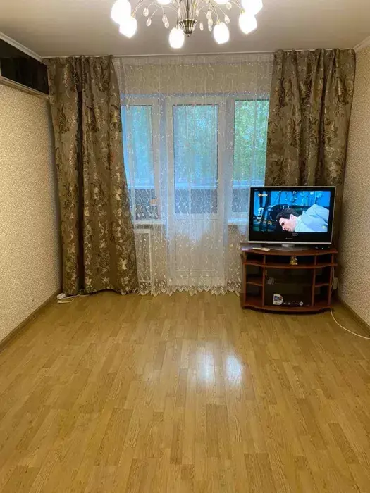 Фото Зняти 2 кімнатну квартиру, Василя Чумака вул. 6 Київ в довгострокову оренду, ціна: 18000 UAH, код 4815