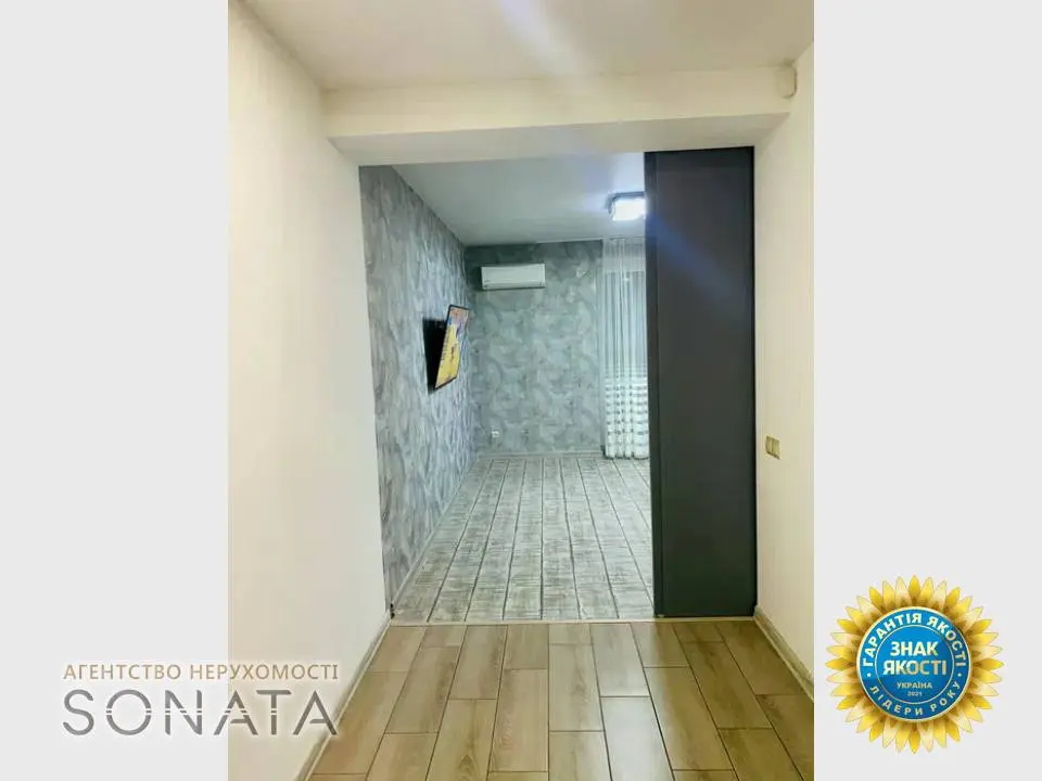 Фото Продаю 2 кімнатну квартиру, 74 кв. м, Сержанта Жужоми вул. 3 Черкаси, ціна: 125000 $, код 4822