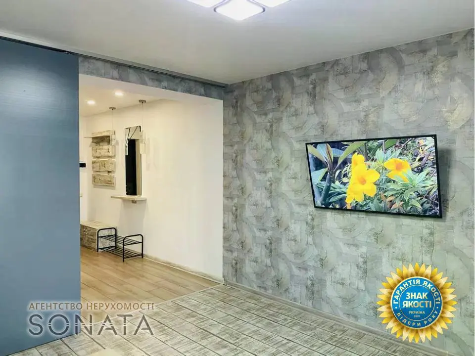 Фото Продаю 2 кімнатну квартиру, 74 кв. м, Сержанта Жужоми вул. 3 Черкаси, ціна: 125000 $, код 4822