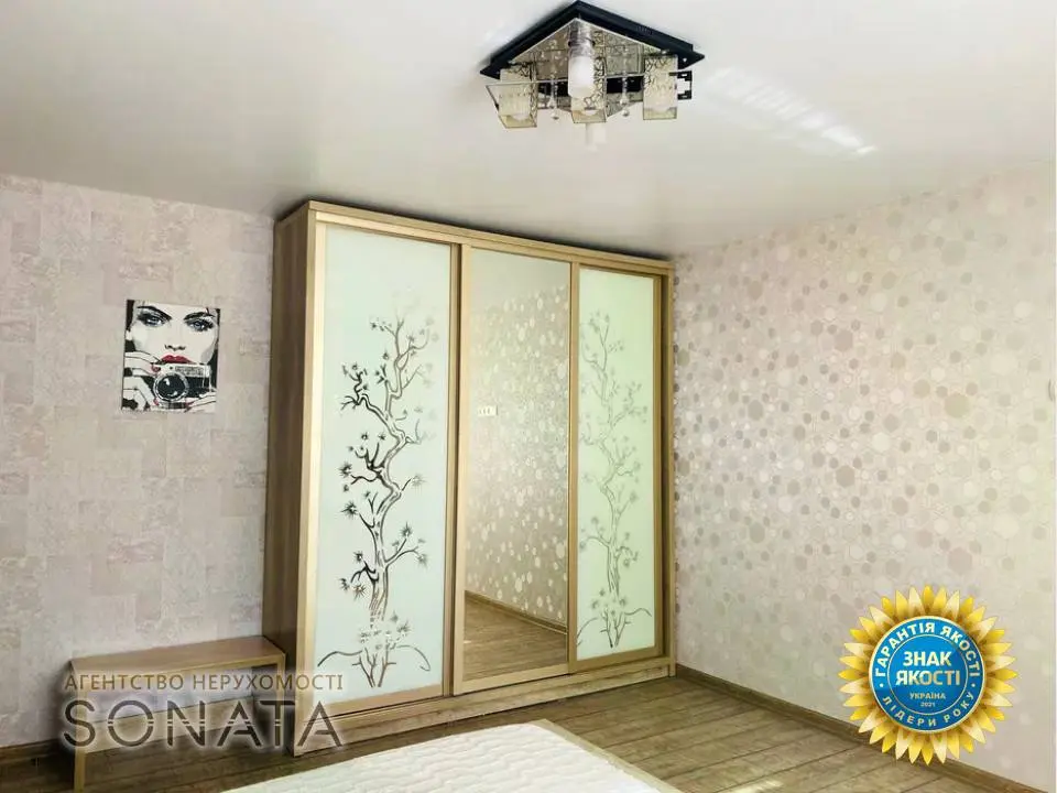 Фото Продаю 2 кімнатну квартиру, 74 кв. м, Сержанта Жужоми вул. 3 Черкаси, ціна: 125000 $, код 4822