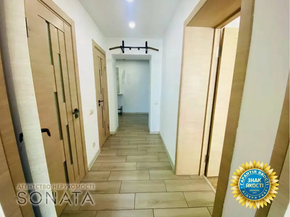 Фото Продаю 2 кімнатну квартиру, 74 кв. м, Сержанта Жужоми вул. 3 Черкаси, ціна: 125000 $, код 4822