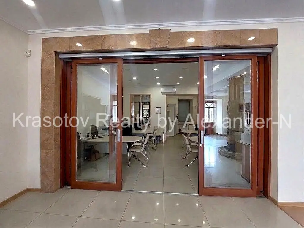 Фото Продаю офіс, 150 кв. м, Старопортофранківська вул. 9 Одеса, ціна: 320000 $, код 4827