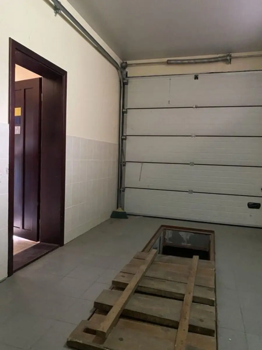 Фото Продаю будинок, 180 кв. м, Садова вул.  Київ, ціна: 184000 $, код 4834