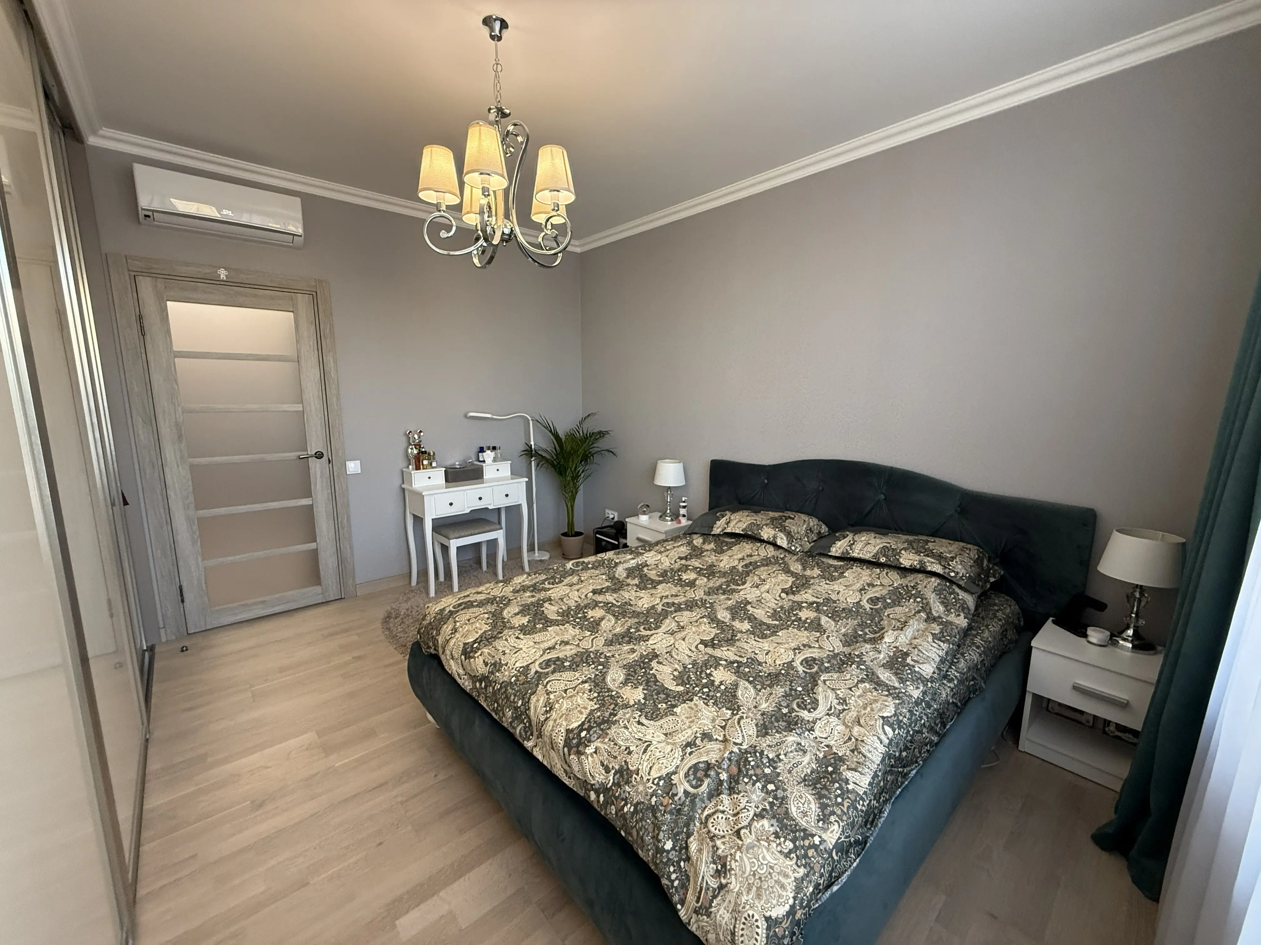 Фото Selling a 1-room apartment, 41 sq.m., Dragomanova Street 10 Kyiv, price: 105000 $, code 4840