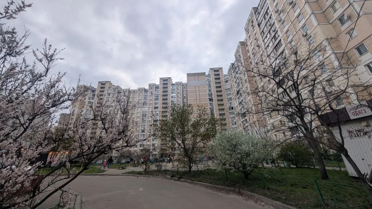 Фото Selling a 3-room apartment, 89.7 sq.m., Petra Hryhorenka Avenue 3а Kyiv, price: 95000 $, code 4841