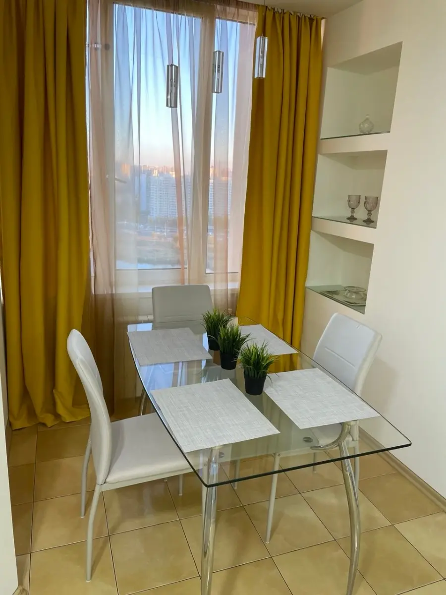 Фото Rent a 2-room apartment, Mykoly Bazhana Avenue 1м Kyiv for long-term rent, price: 22000 UAH, code 4843
