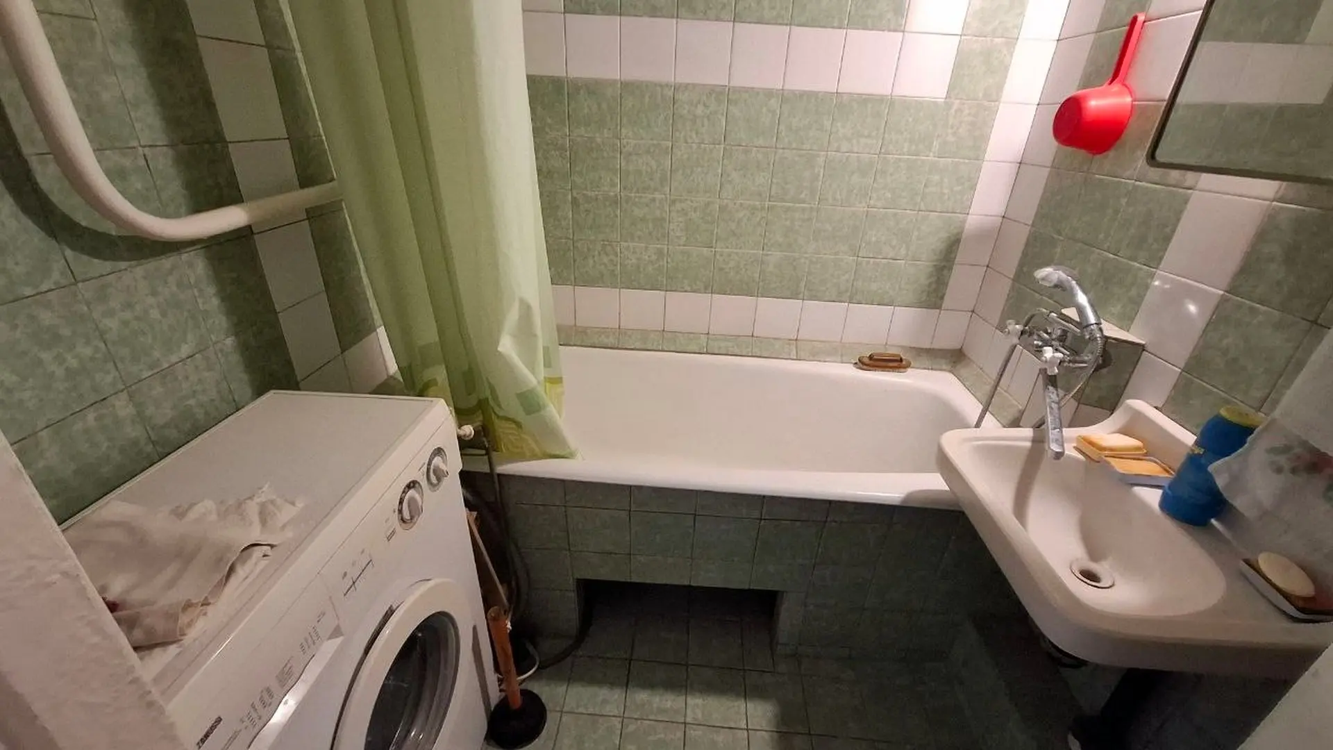 Фото Продаю 4 кімнатну квартиру, 83 кв. м, Гвардійців-Широнінців вул. 51 Харків, ціна: 42000 $, код 4869