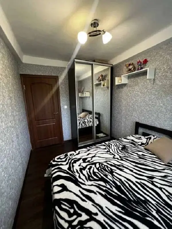 Фото Selling a 3-room apartment, 52 sq.m., Tampere Street 8б Kyiv, price: 65000 $, code 4885