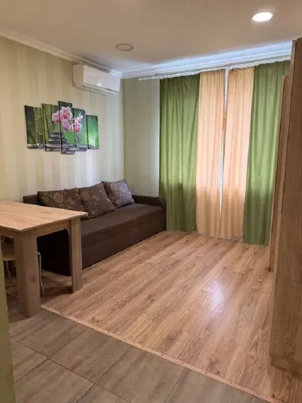 Фото Продаю 1 кімнатну квартиру, 25 кв. м, Червоноткацька вул. 80 Київ, ціна: 32000 $, код 4886