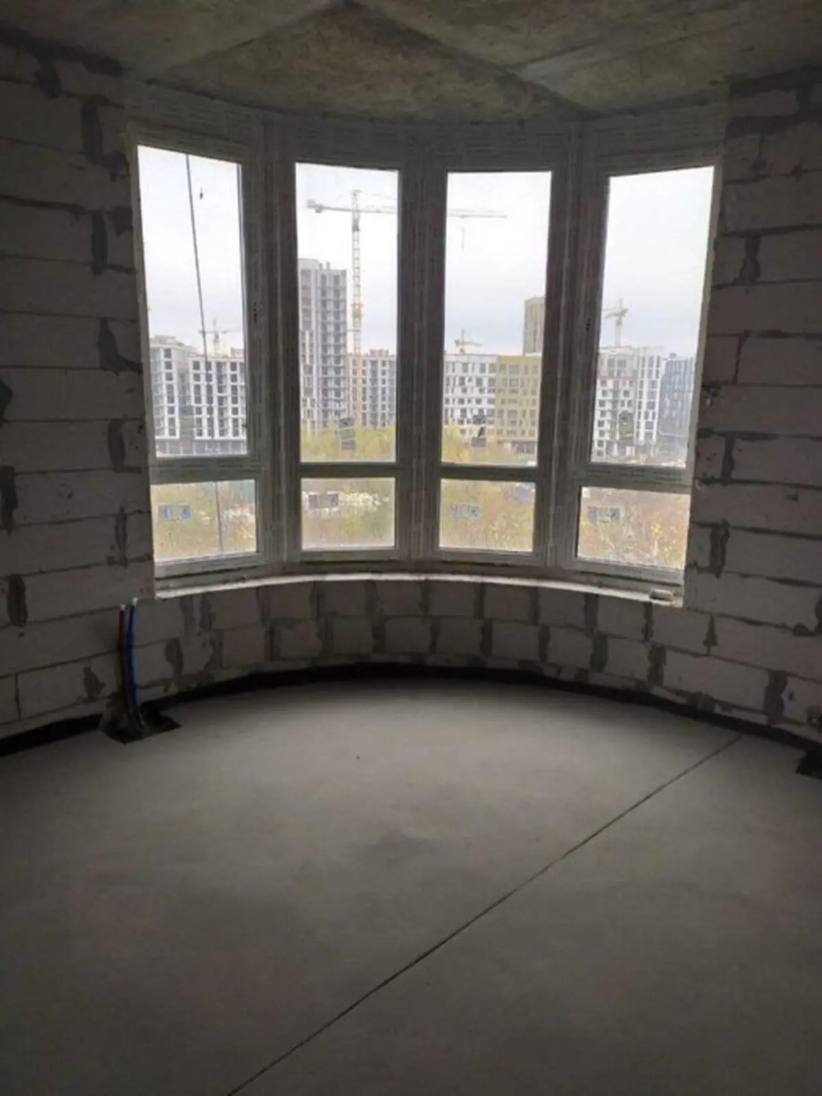 Фото Продаю 3-комнатную квартиру, 75 кв. м, Жулянская ул.  Киев, цена: 63000 $, код 4892