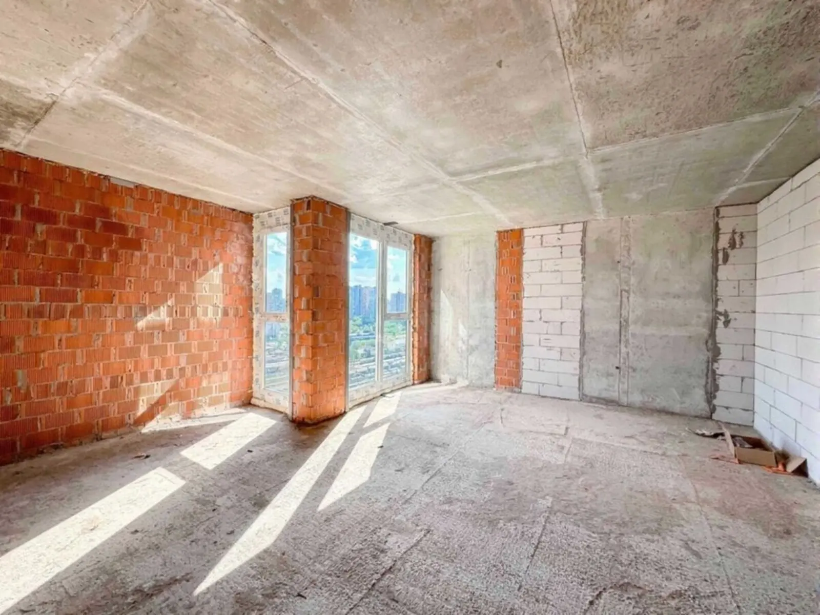 Фото Продаю 1-комнатную квартиру, 62 кв. м, Железнодорожное шоссе  Киев, цена: 130000 $, код 4894