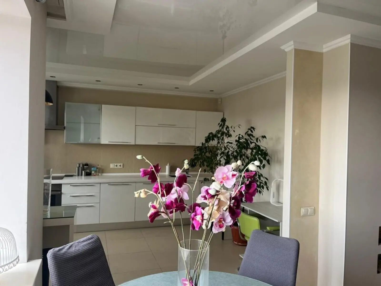 Фото Selling a 4-room apartment, 123 sq.m., Nauky Avenue  Kyiv, price: 215000 $, code 4897