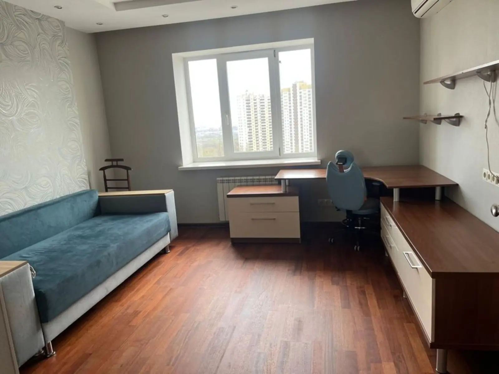 Фото Selling a 4-room apartment, 123 sq.m., Nauky Avenue  Kyiv, price: 215000 $, code 4897
