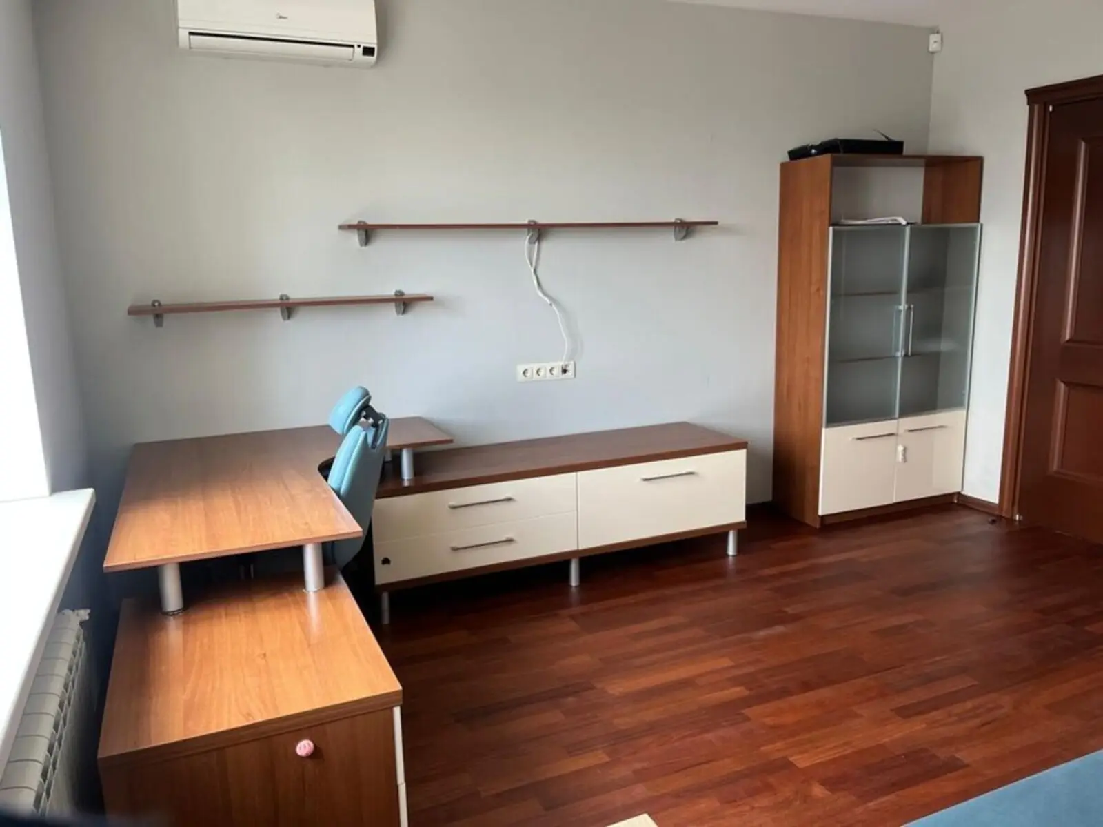 Фото Selling a 4-room apartment, 123 sq.m., Nauky Avenue  Kyiv, price: 215000 $, code 4897