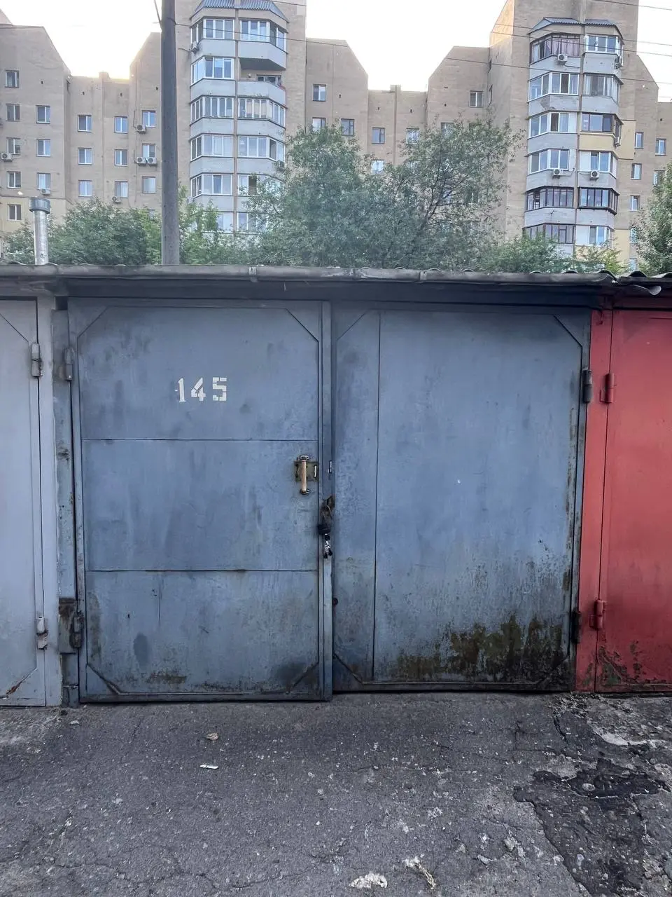 Фото Продаю парковочное место, гараж,  кв. м, ул. Ивана Дзюбы (Семьи Сосниных) 3а Киев, цена: 400000 UAH, код 4899