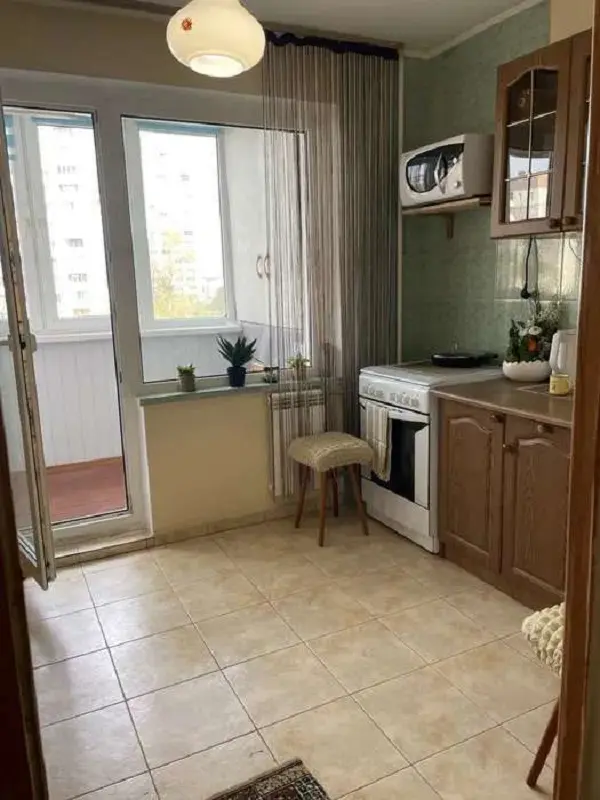 Фото Продаю 1 кімнатну квартиру, 42 кв. м, Миколи Закревського вул. (Милославська) 19 Київ, ціна: 48800 $, код 4904