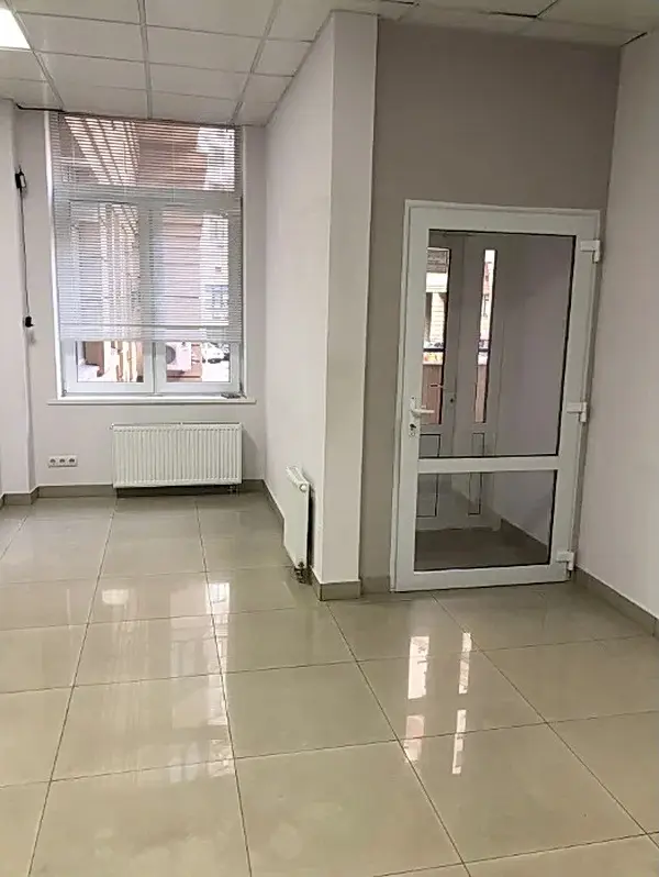 Фото Rent an office, Poltavska Street 10 Kyiv for long-term rent, price: 35000 UAH, code 4905
