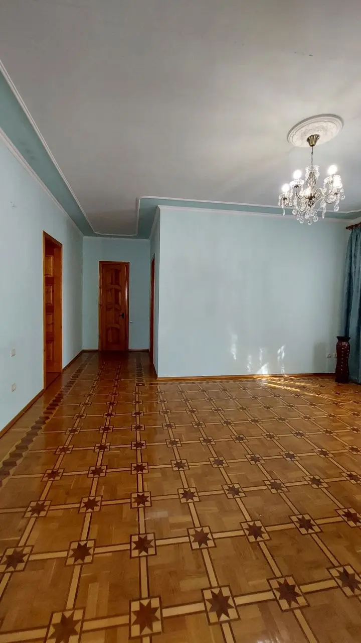 Фото Продаю будинок, 350 кв. м, Абрикосова вул. 107 Одеса, ціна: 240000 $, код 1529