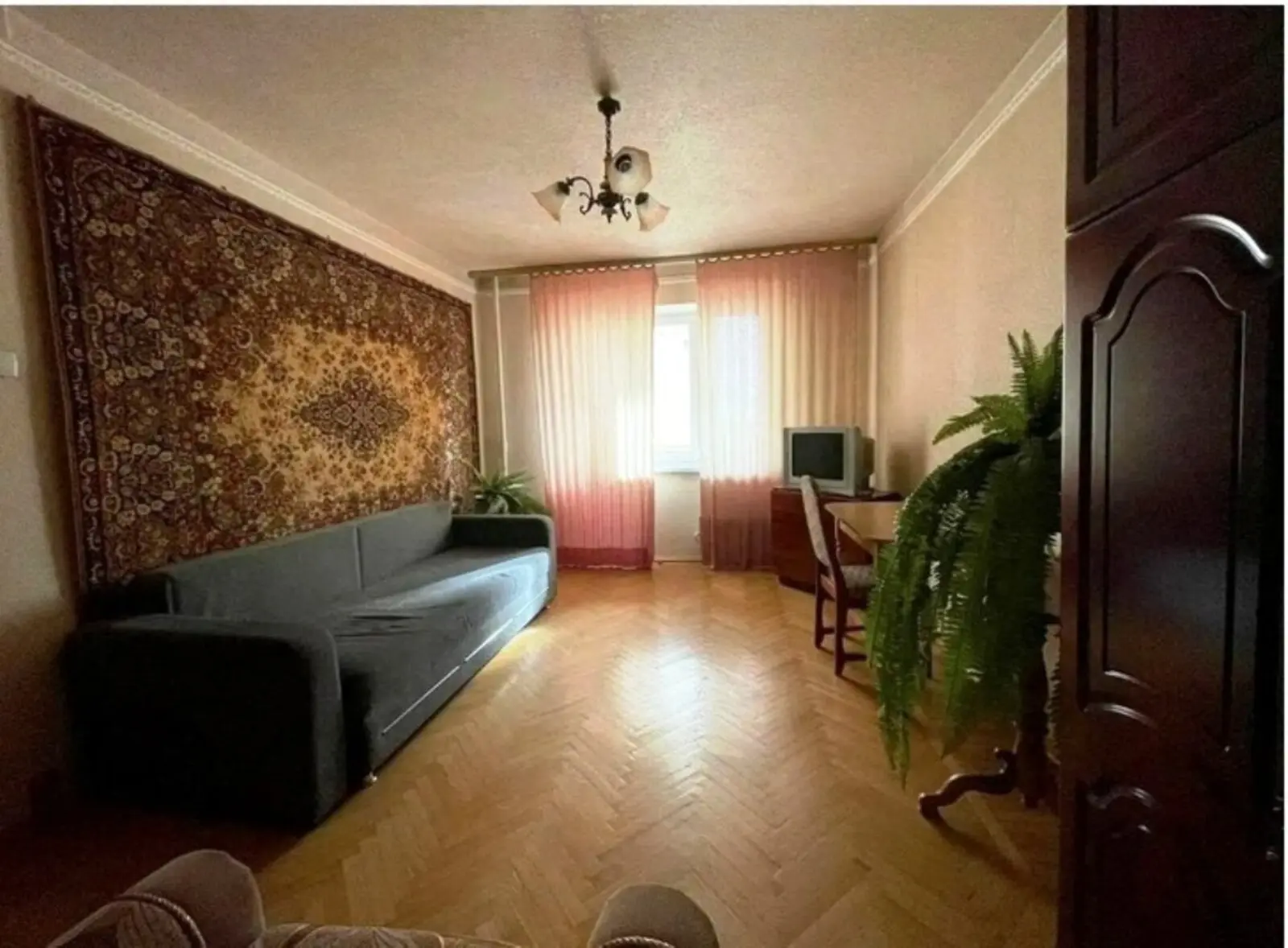 Фото Зняти 2 кімнатну квартиру, Миколи Закревського вул. (Милославська)  Київ в довгострокову оренду, ціна: 10000 грн, код 4911