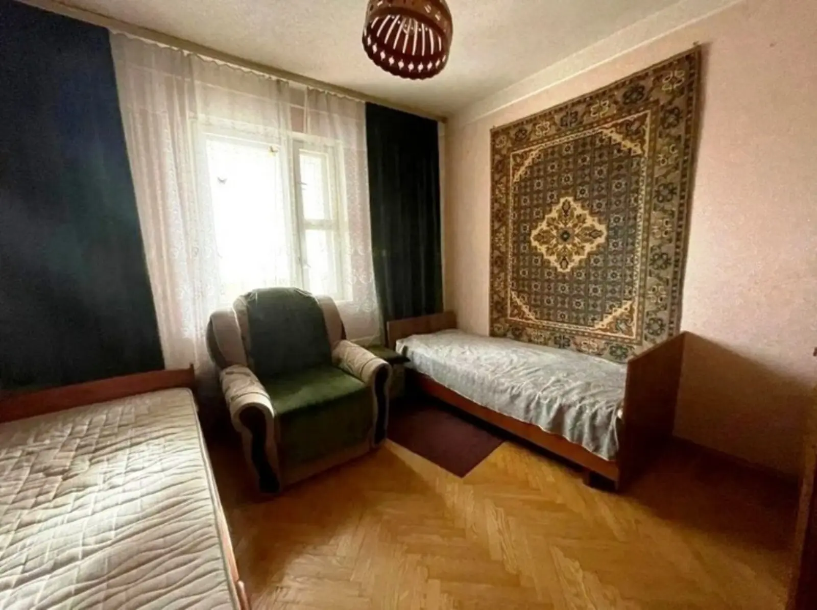 Фото Зняти 2 кімнатну квартиру, Миколи Закревського вул. (Милославська)  Київ в довгострокову оренду, ціна: 10000 грн, код 4911