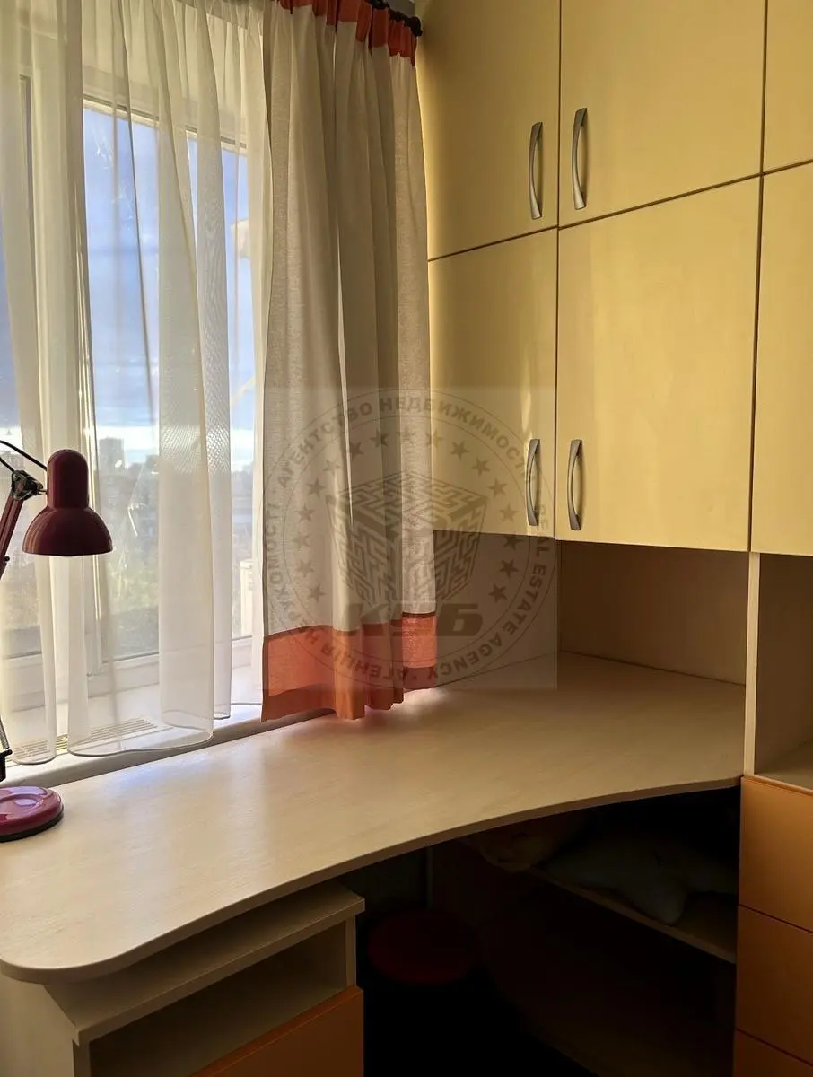 Фото Зняти 3 кімнатну квартиру, Половецька вул. 12/42 Київ в довгострокову оренду, ціна: 21000 грн, код 4917