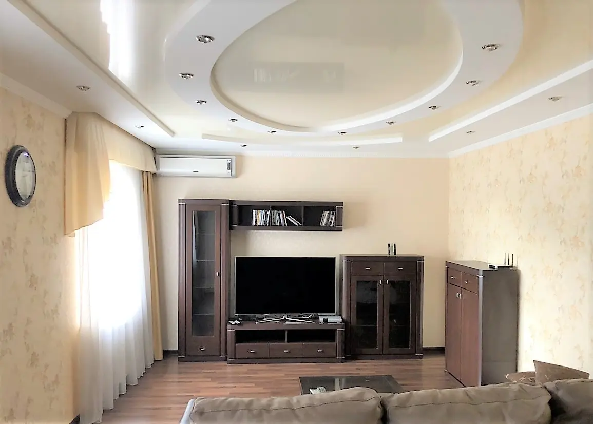 Фото Rent a 3-room apartment, Kharkivske Road 56 Kyiv for long-term rent, price: 23500 UAH, code 4926