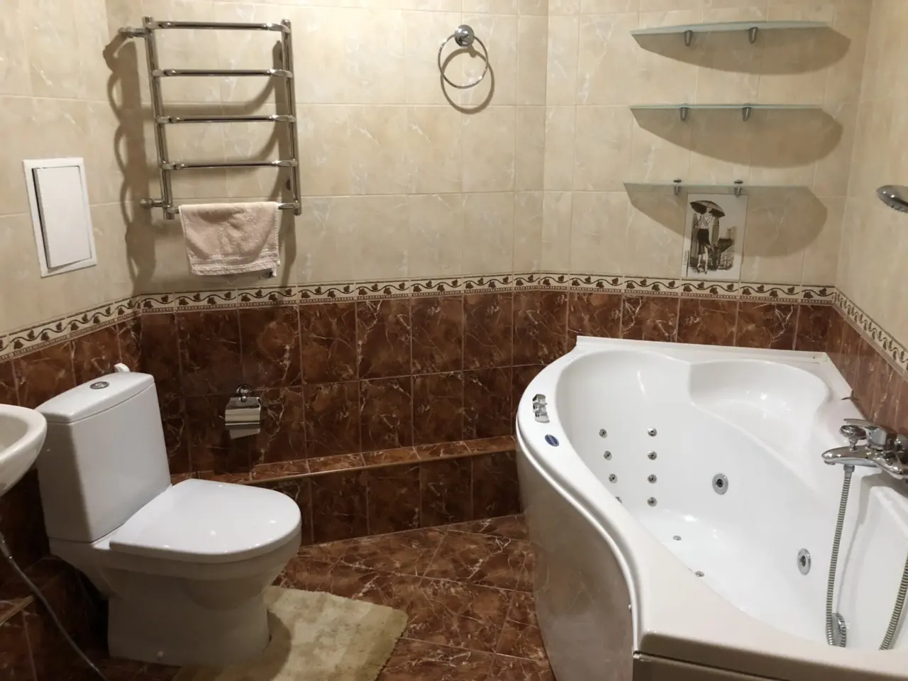 Фото Rent a 3-room apartment, Kharkivske Road 56 Kyiv for long-term rent, price: 23500 UAH, code 4926