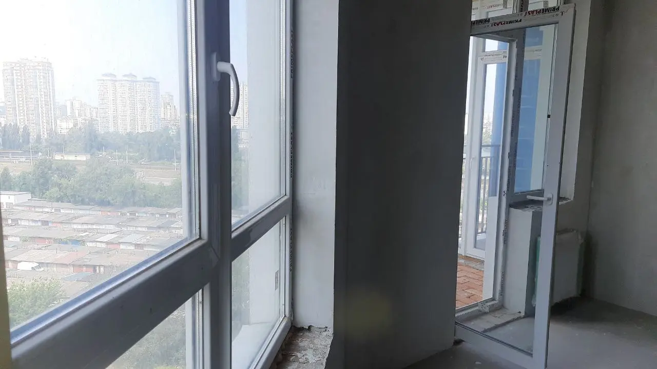 Фото Продаю 1 кімнатну квартиру, 43 кв. м, Канальна вул. 8 Київ, ціна: 62500 $, код 4935
