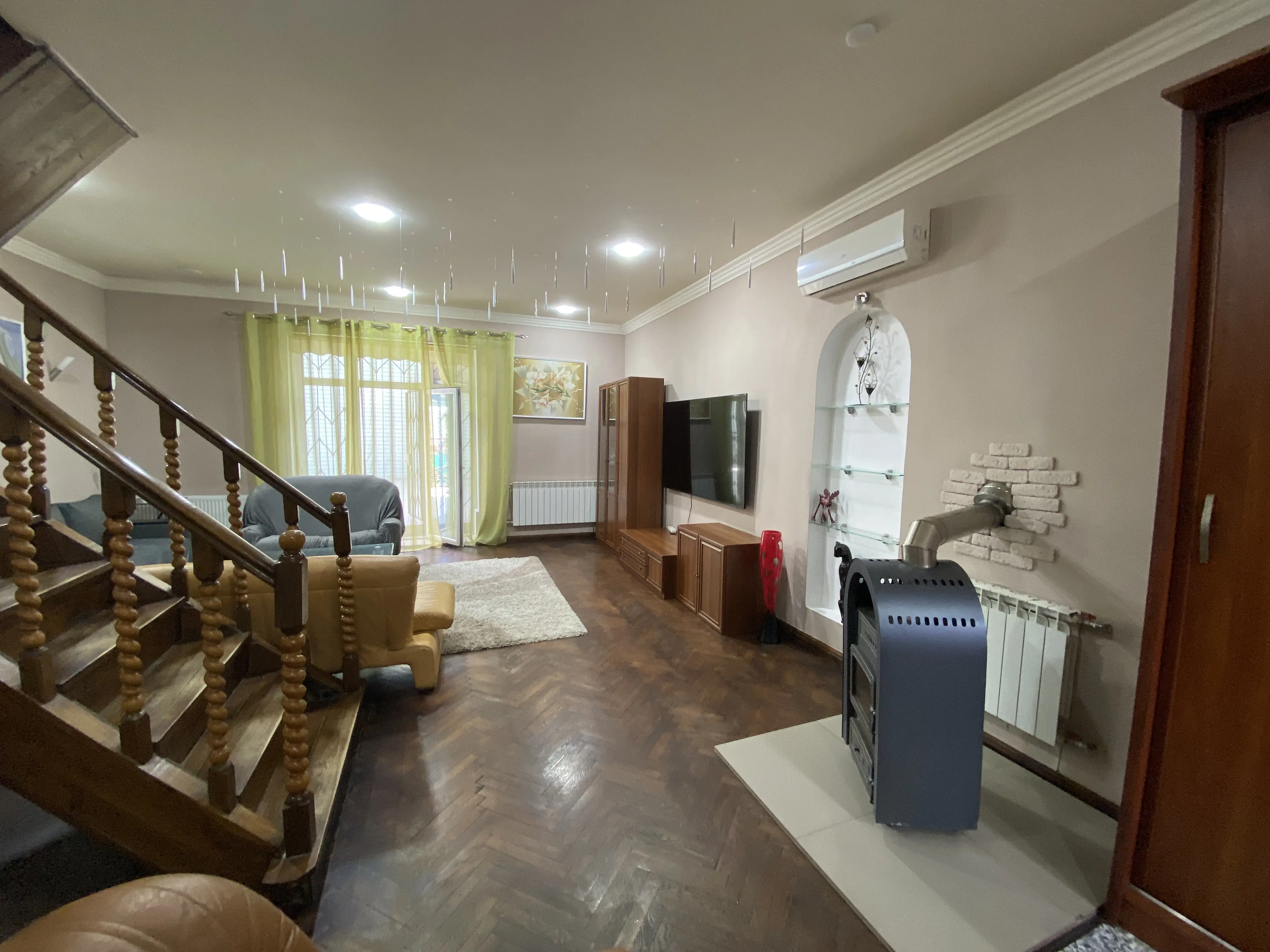 Фото Rent a house, Lutnevyi lane  Kyiv for long-term rent, price: 1500 $, code 4946