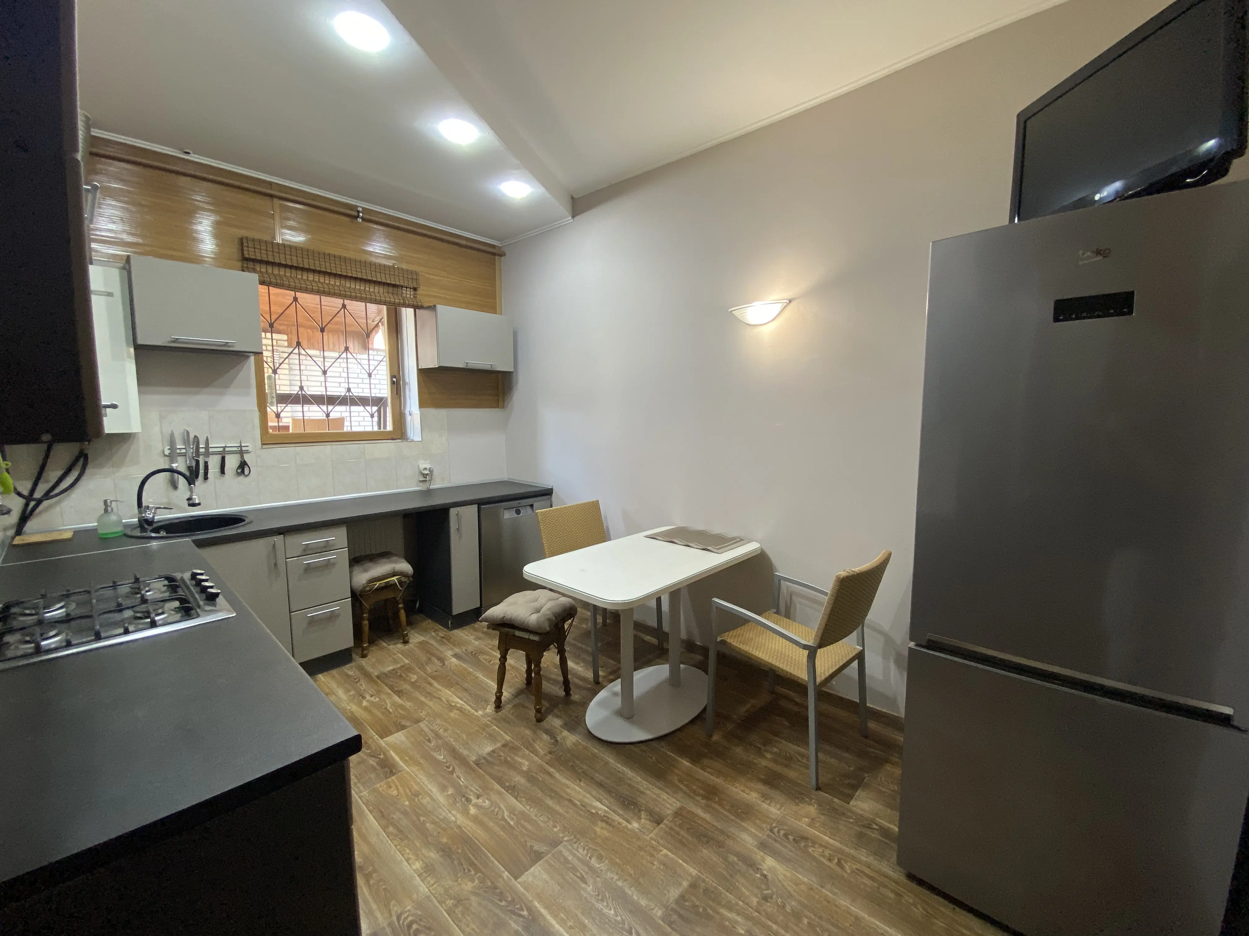 Фото Rent a house, Lutnevyi lane  Kyiv for long-term rent, price: 1500 $, code 4946