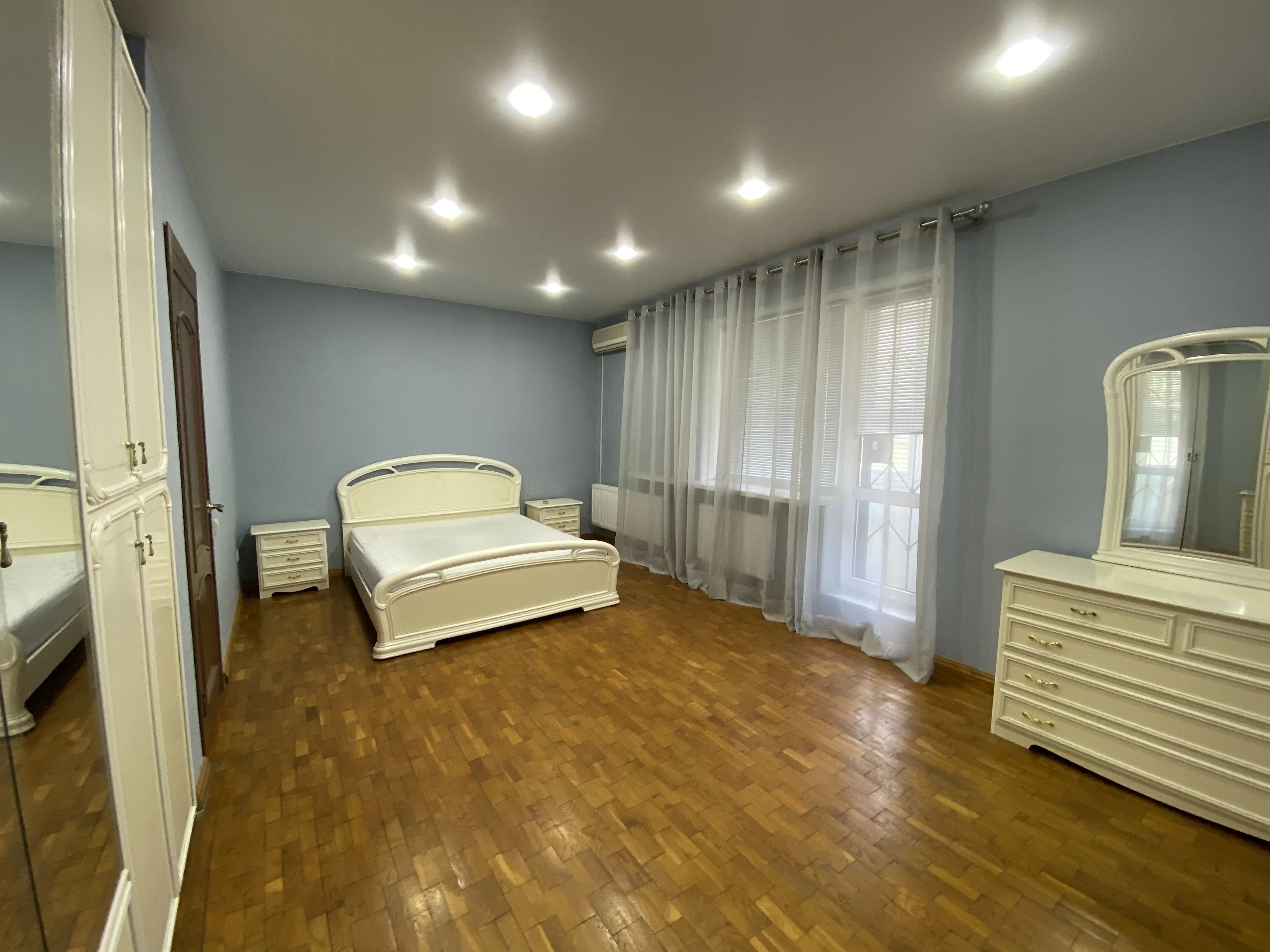 Фото Rent a house, Lutnevyi lane  Kyiv for long-term rent, price: 1500 $, code 4946