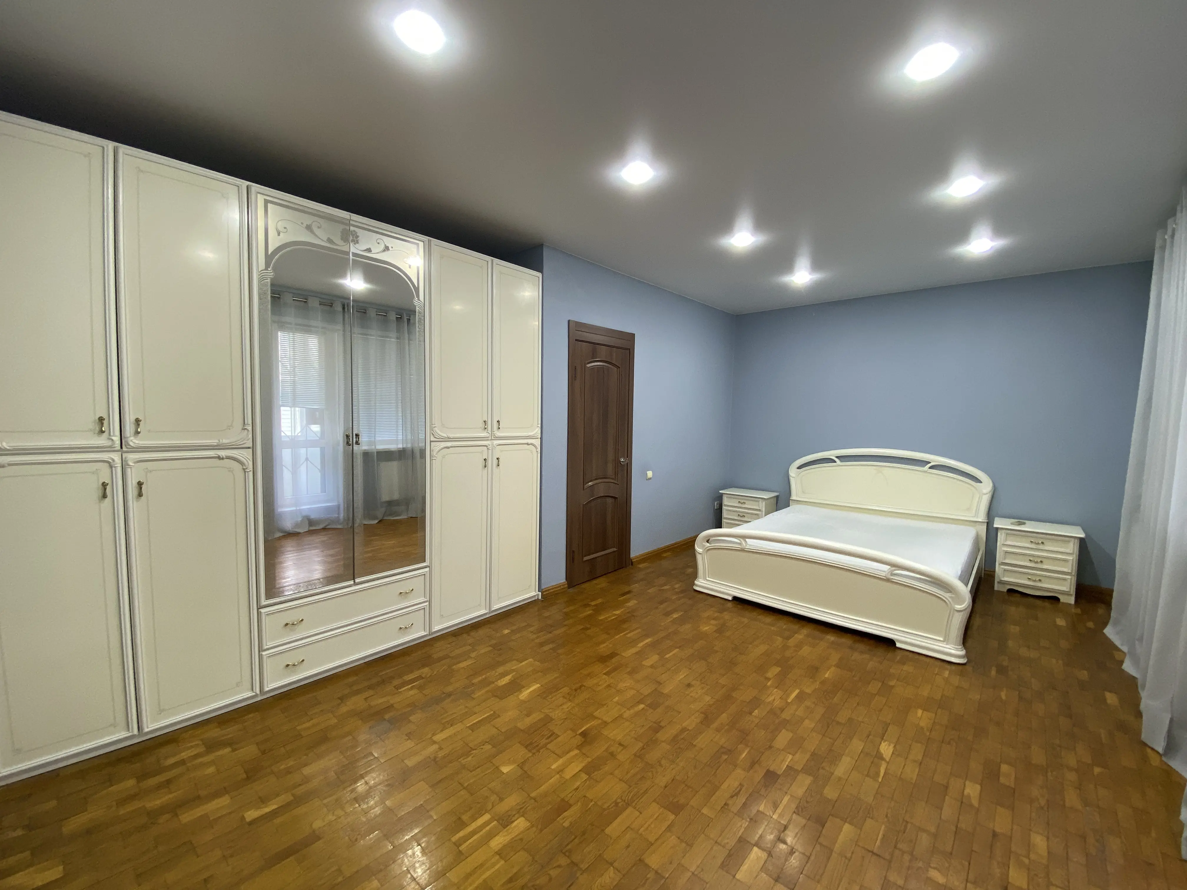 Фото Rent a house, Lutnevyi lane  Kyiv for long-term rent, price: 1500 $, code 4946