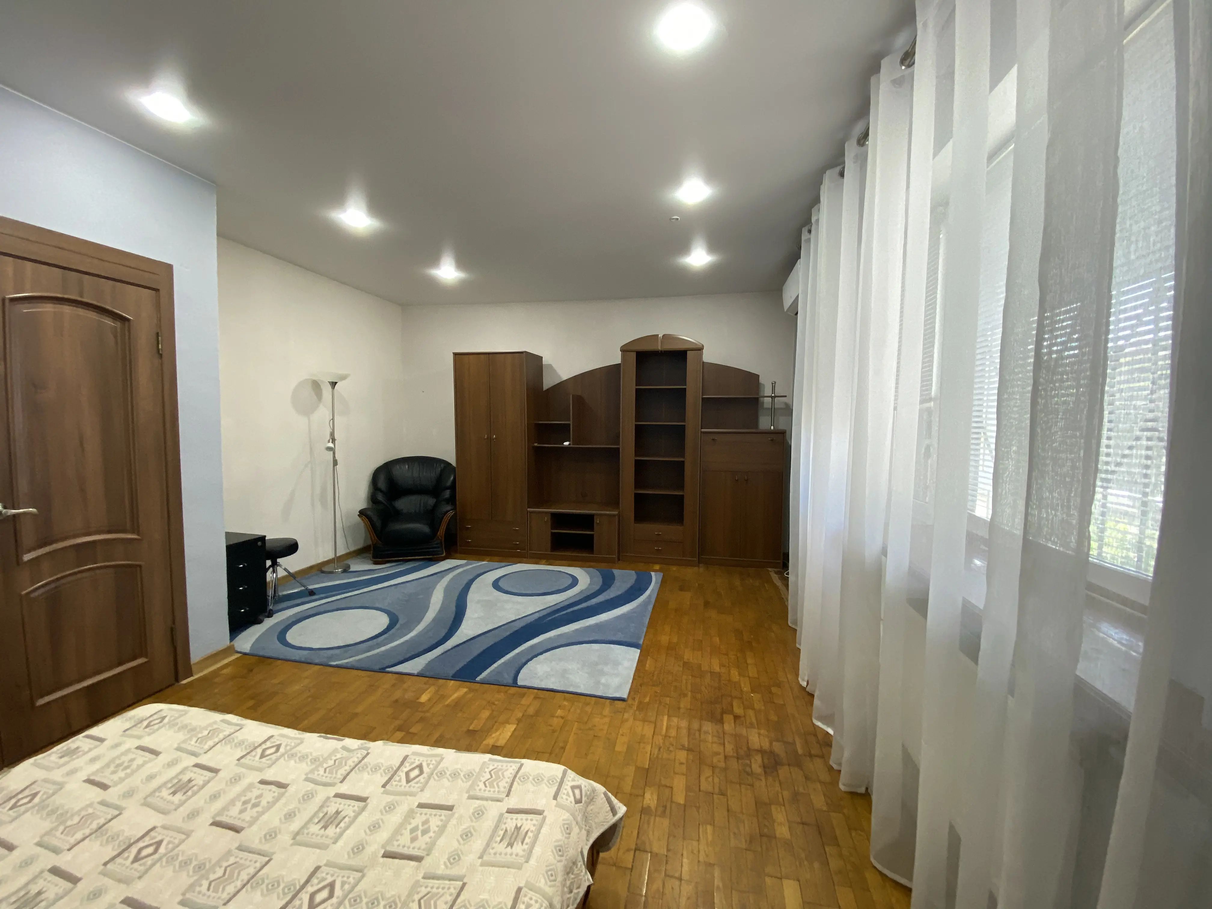 Фото Rent a house, Lutnevyi lane  Kyiv for long-term rent, price: 1500 $, code 4946