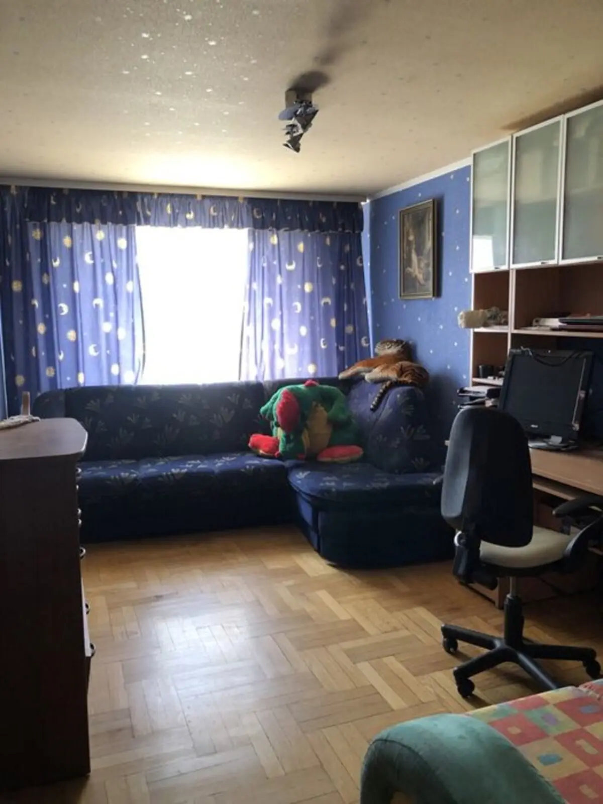 Фото Rent a 3-room apartment, Volodymyra Ivasiuka Avenue (Heroiv Stalinhrada Avenue) 27а Kyiv for long-term rent, price: 400 $, code 4951