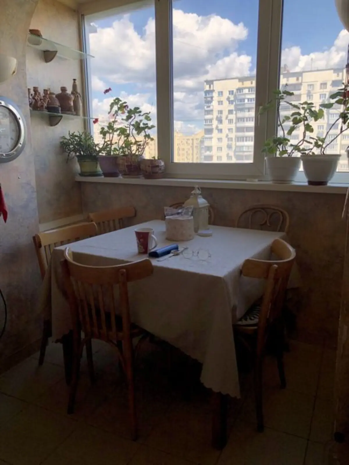 Фото Rent a 3-room apartment, Volodymyra Ivasiuka Avenue (Heroiv Stalinhrada Avenue) 27а Kyiv for long-term rent, price: 400 $, code 4951