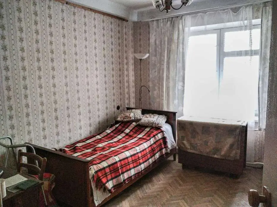 Фото Продаю 2 кімнатну квартиру, 48 кв. м, Раїси Окіпної вул. 7а Київ, ціна: 64000 $, код 4952