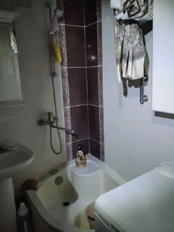 Фото Продаю 2 кімнатну квартиру, 48 кв. м, Раїси Окіпної вул. 7а Київ, ціна: 64000 $, код 4952