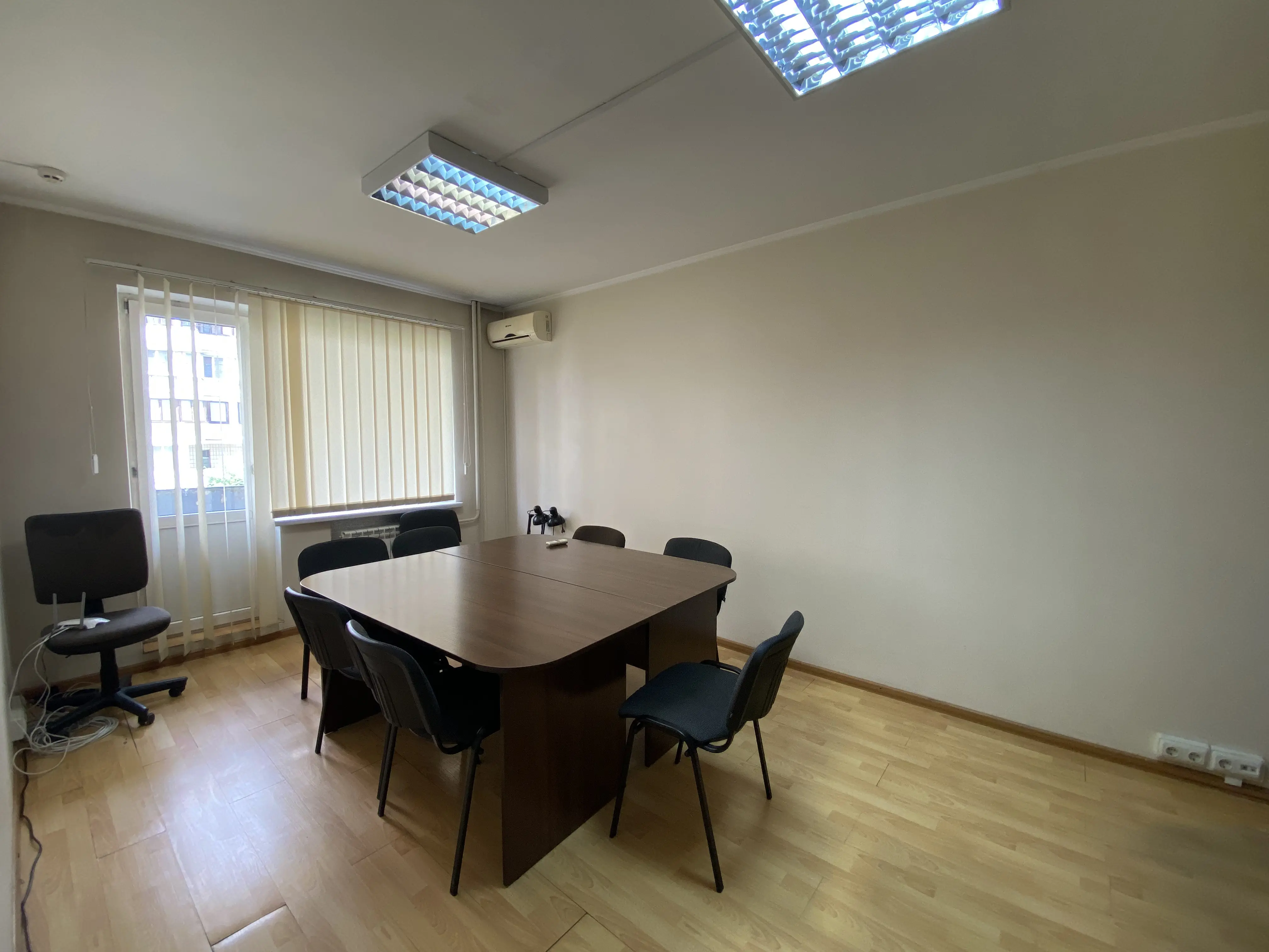 Фото Продаю офис, 34 кв. м, Василия Стуса ул. 35/37 Киев, цена: 49999 $, код 4953