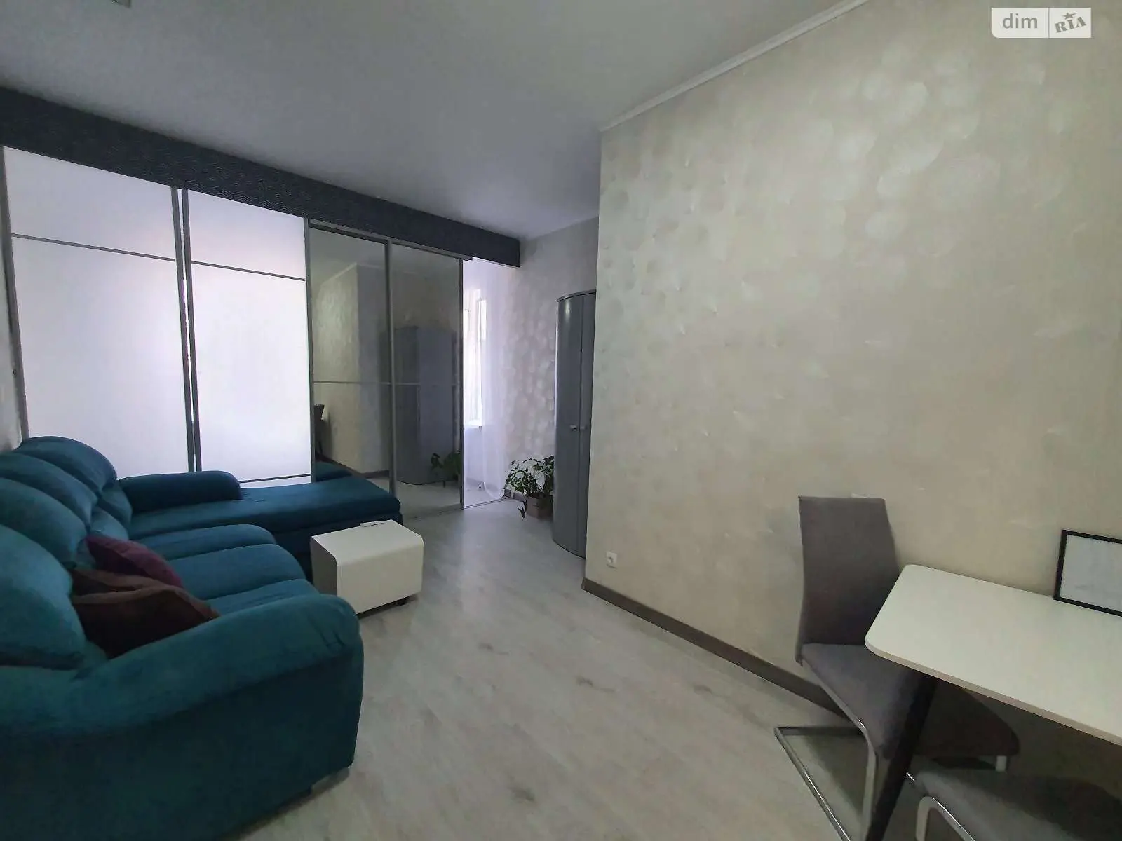 Фото Selling a 1-room apartment, 43 sq.m., Sribnokilska Street 3в Kyiv, price: 65000 $, code 4960