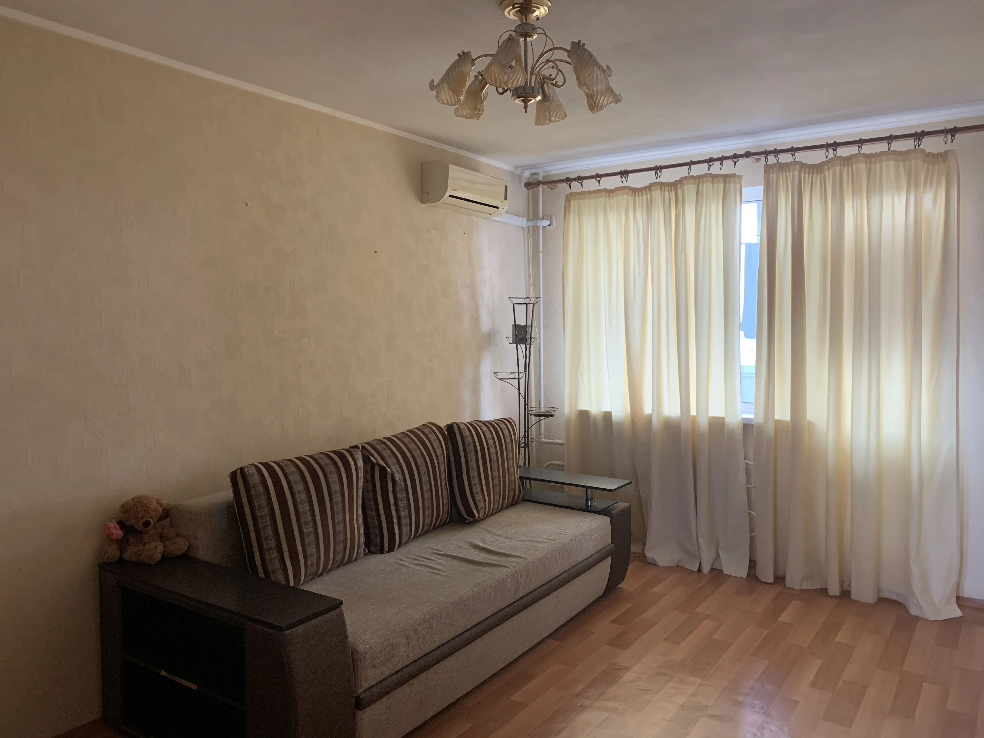 Фото Продаю 4 кімнатну квартиру, 82 кв. м, Героїв Праці вул. 12д Харків, ціна: 43000 $, код 4963