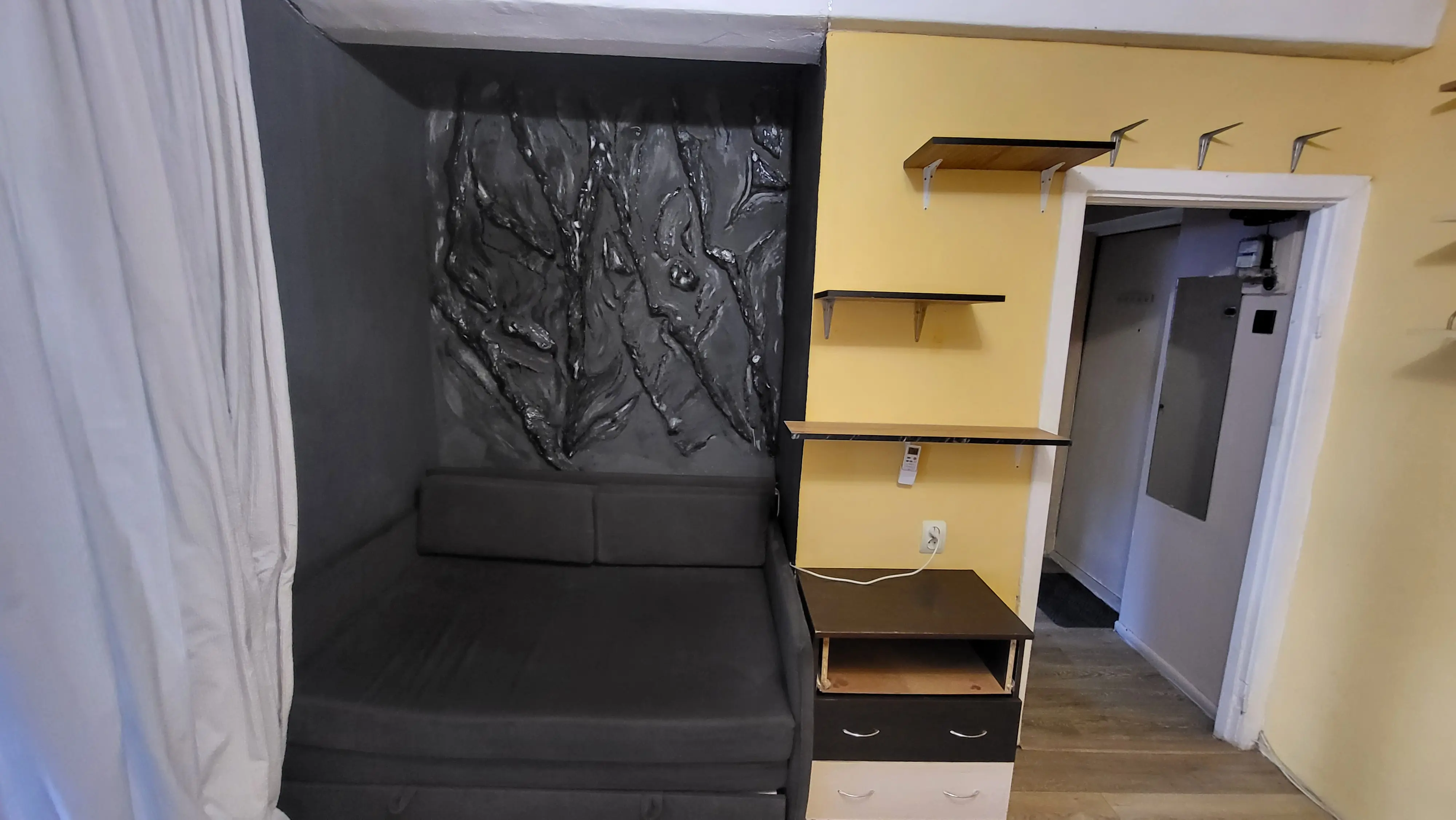 Фото Rent a 1-room apartment, Mykoly Mateiuka Street 9 Kyiv for long-term rent, price: 9000 UAH, code 4982